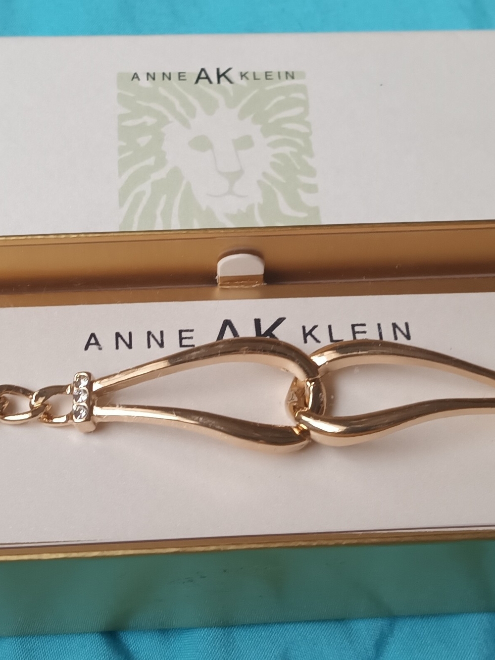 ANNE AK KLEIN GOLD TONE BRACELET